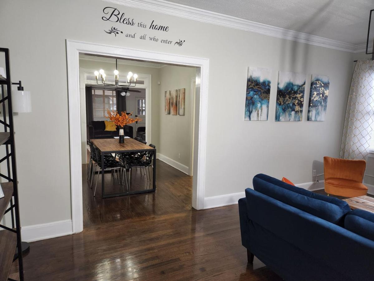 Spacious Centrally Located 3 Bed 2 Bath - Sleeps 8 Hébergement de vacances *
